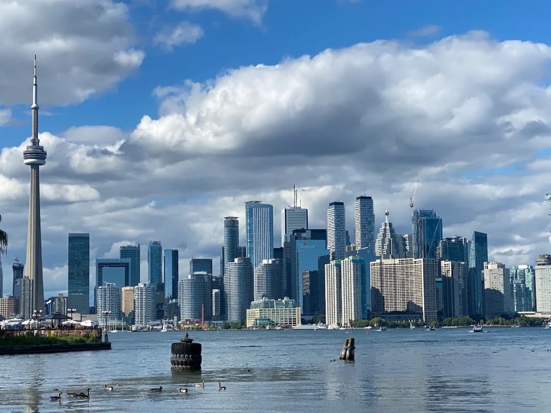 Cover Image for Quantum-Ready Cloud Strategy for Canadian Enterprises 2026
